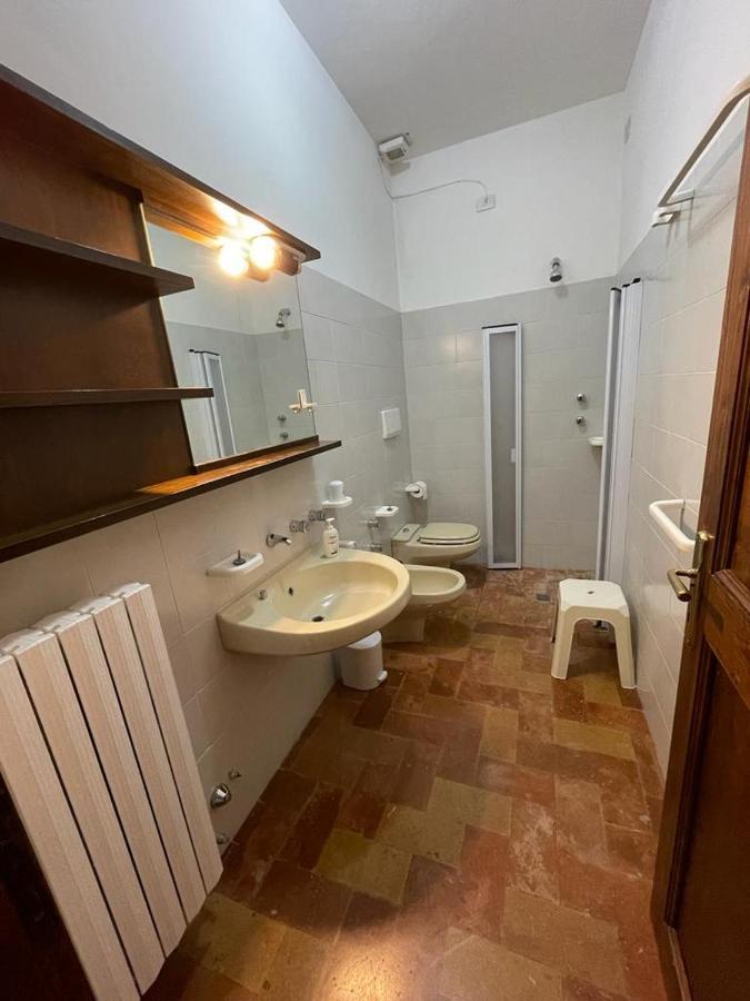 Casa Dei Lecci Apartment Foligno Luaran gambar