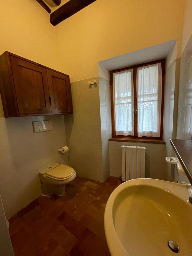 Casa Dei Lecci Apartment Foligno Luaran gambar