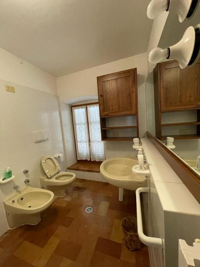 Casa Dei Lecci Apartment Foligno Luaran gambar