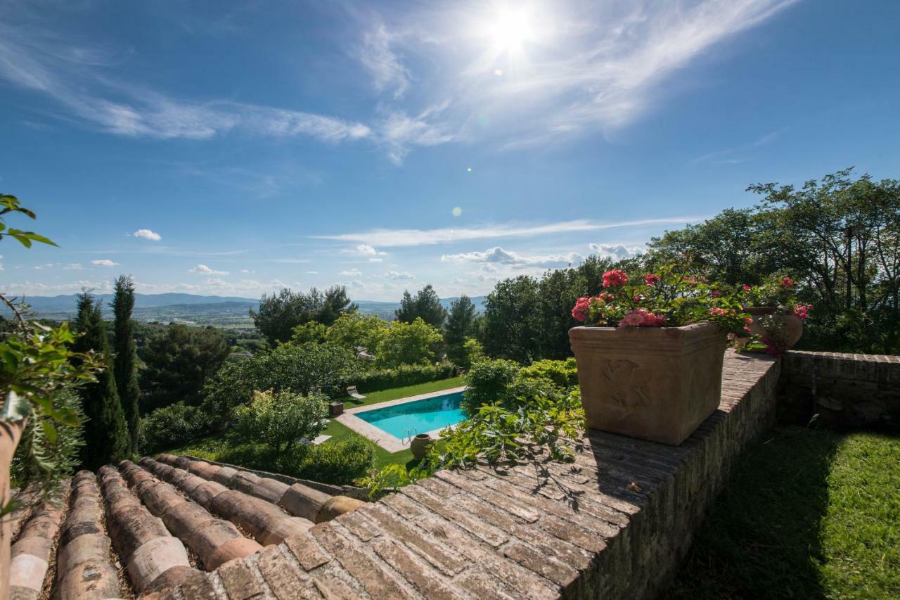 Casa Dei Lecci Apartment Foligno Luaran gambar
