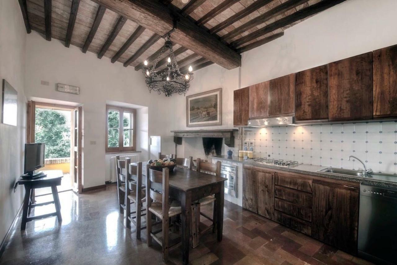 Casa Dei Lecci Apartment Foligno Luaran gambar