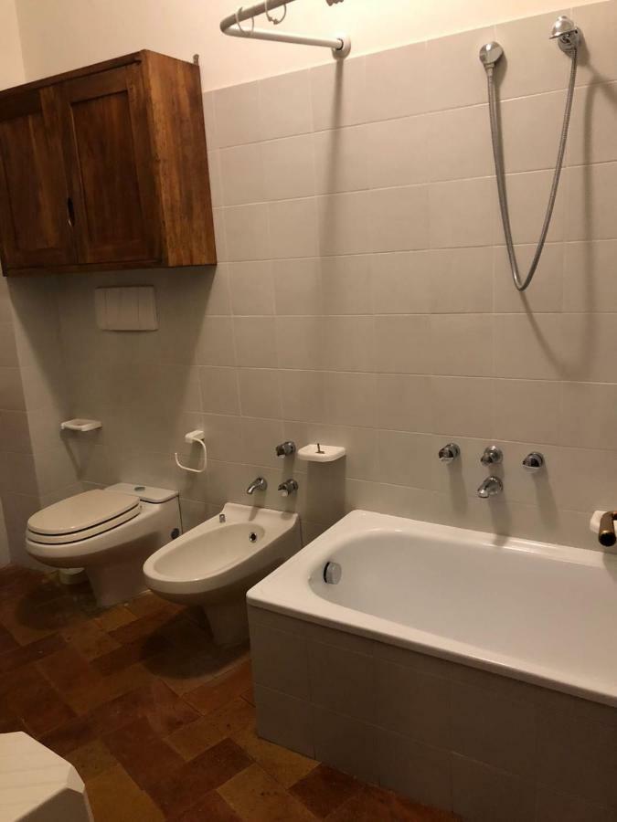 Casa Dei Lecci Apartment Foligno Luaran gambar