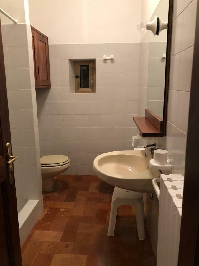 Casa Dei Lecci Apartment Foligno Luaran gambar